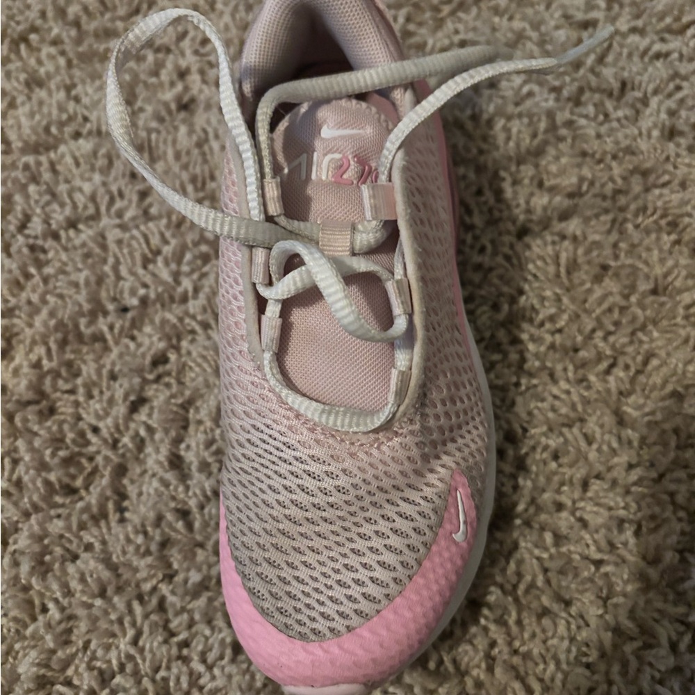 Nike Light Pink Sneakers